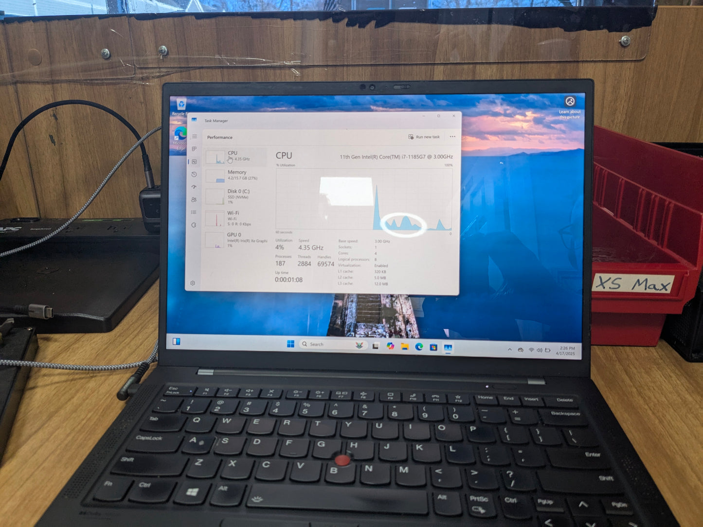 Lenovo ThinkPad X1 Carbon Gen 9 - i7-1185G7 - 4K HDR Display